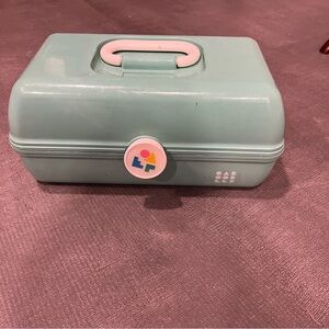 Caboodles Mint Green Carrying Makeup Case with Handle